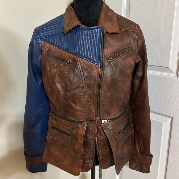 Women's Custom Distressed Leather Jacket - Picture 1 of 4